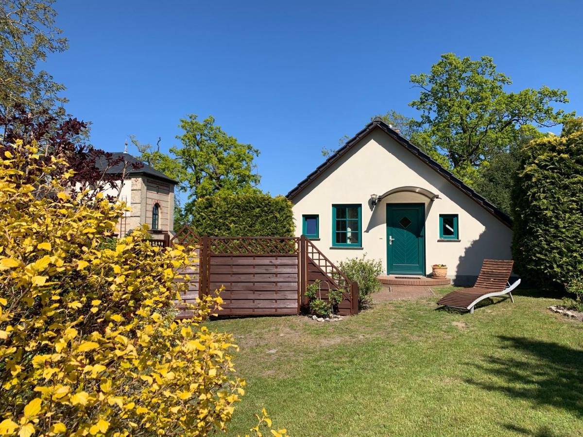 „Rentmeisterhaus Basedow“ Basedow  Esterno foto